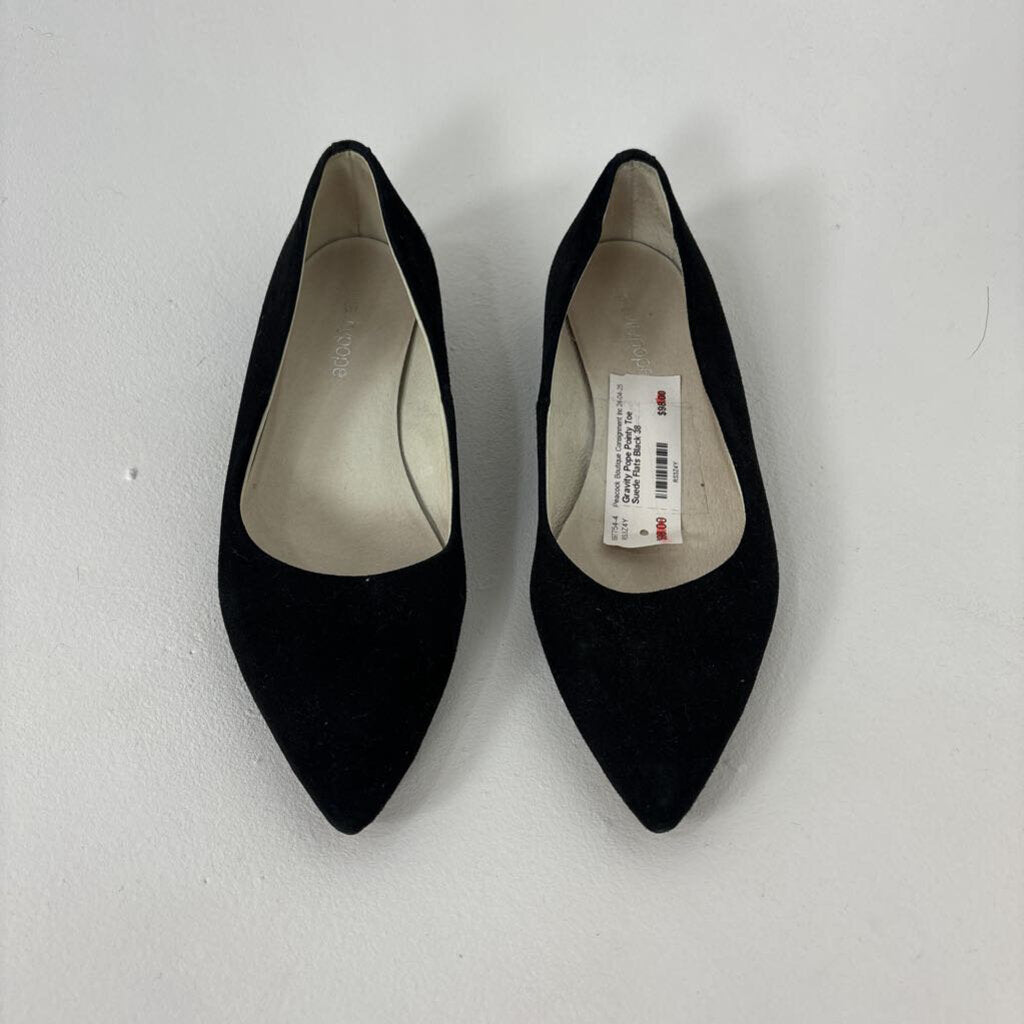 Pointy Toe Suede Flats (38)