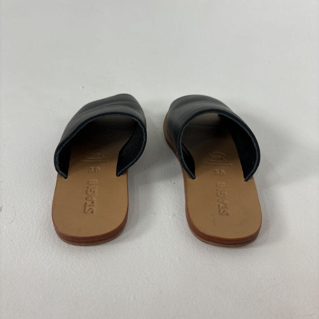 Leather Slides (36)