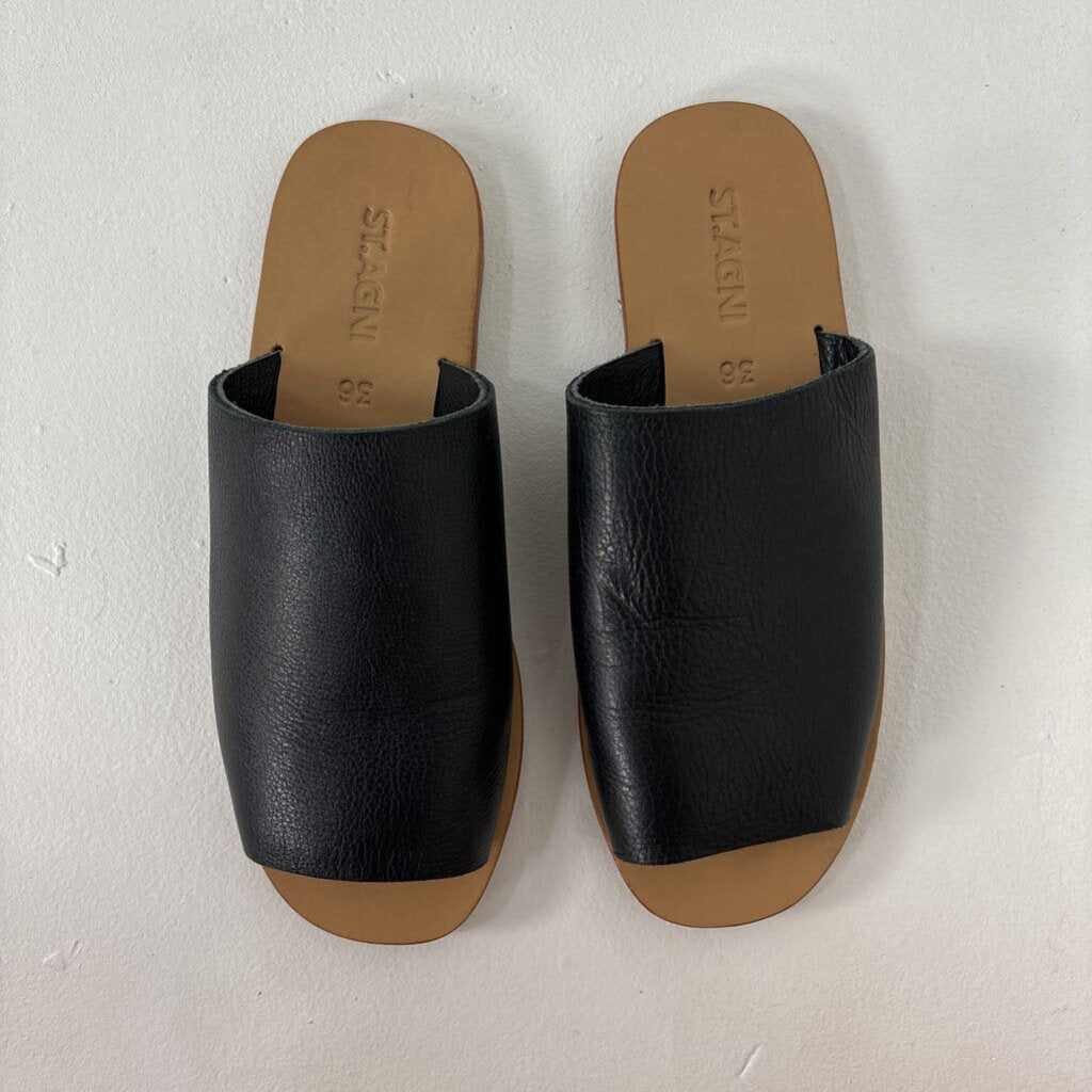 Leather Slides (36)