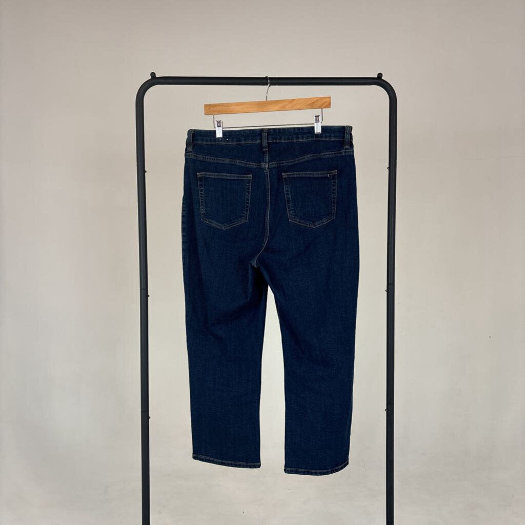 'Classic Straight' Jeans (34)