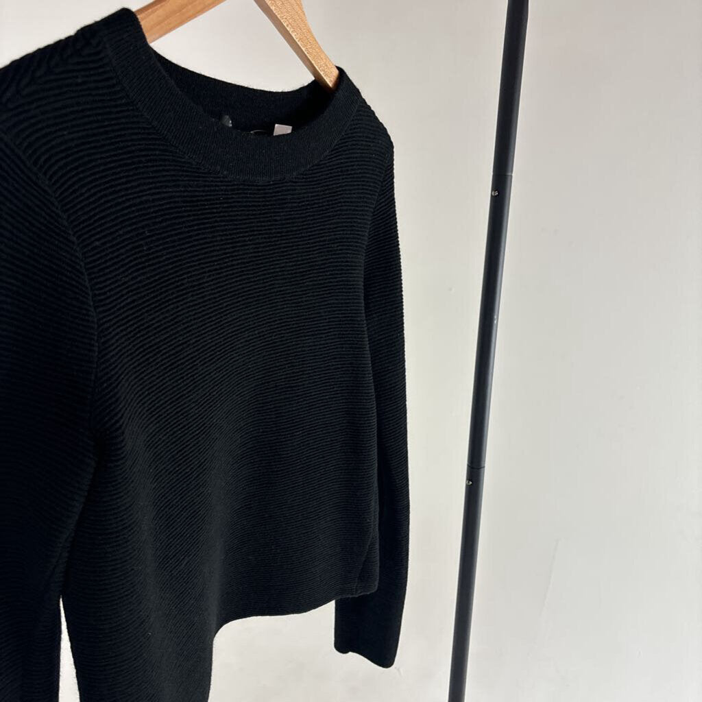 Ribbed Knit Sweater (S)