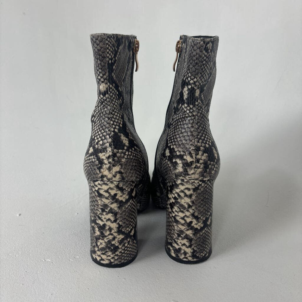 Point Toe Snake Heel Bootie (9)