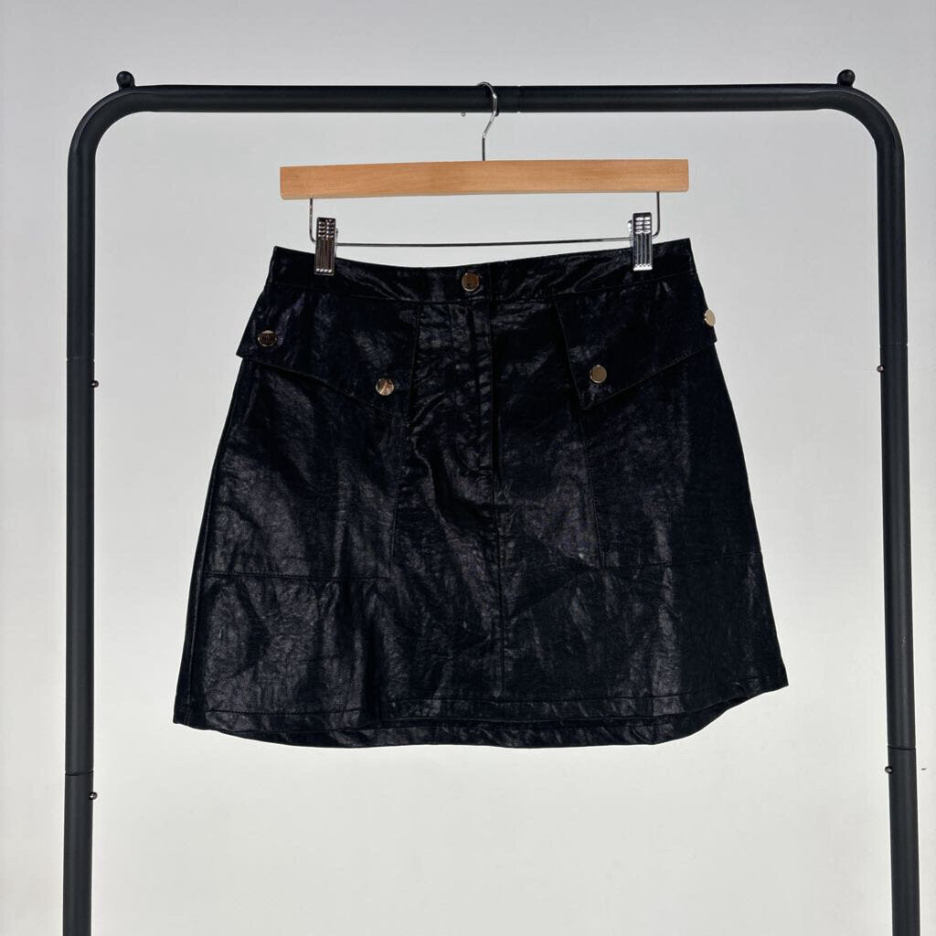 Faux Leather Mini Skirt (M)