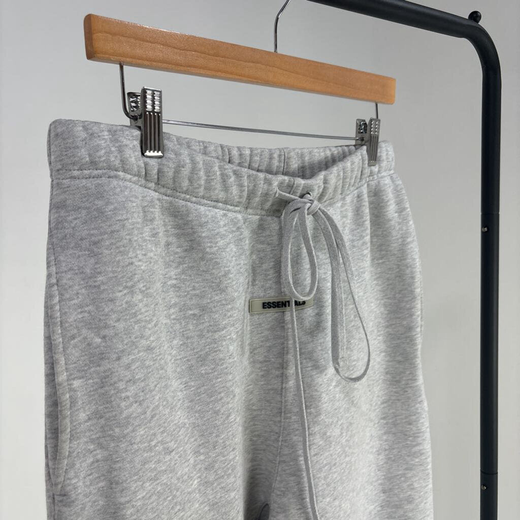 Gray Drawstring Sweatpants (L)