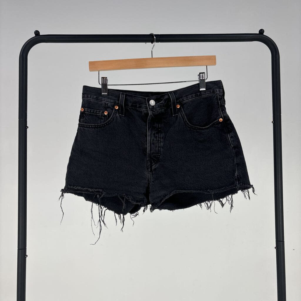 501 Cut Off Denim Short Shorts (29)