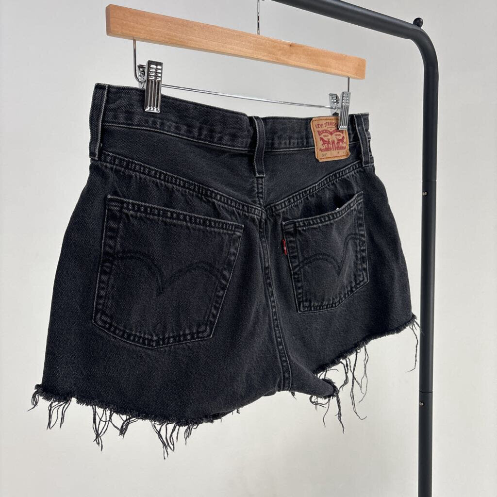 501 Cut Off Denim Short Shorts (29)