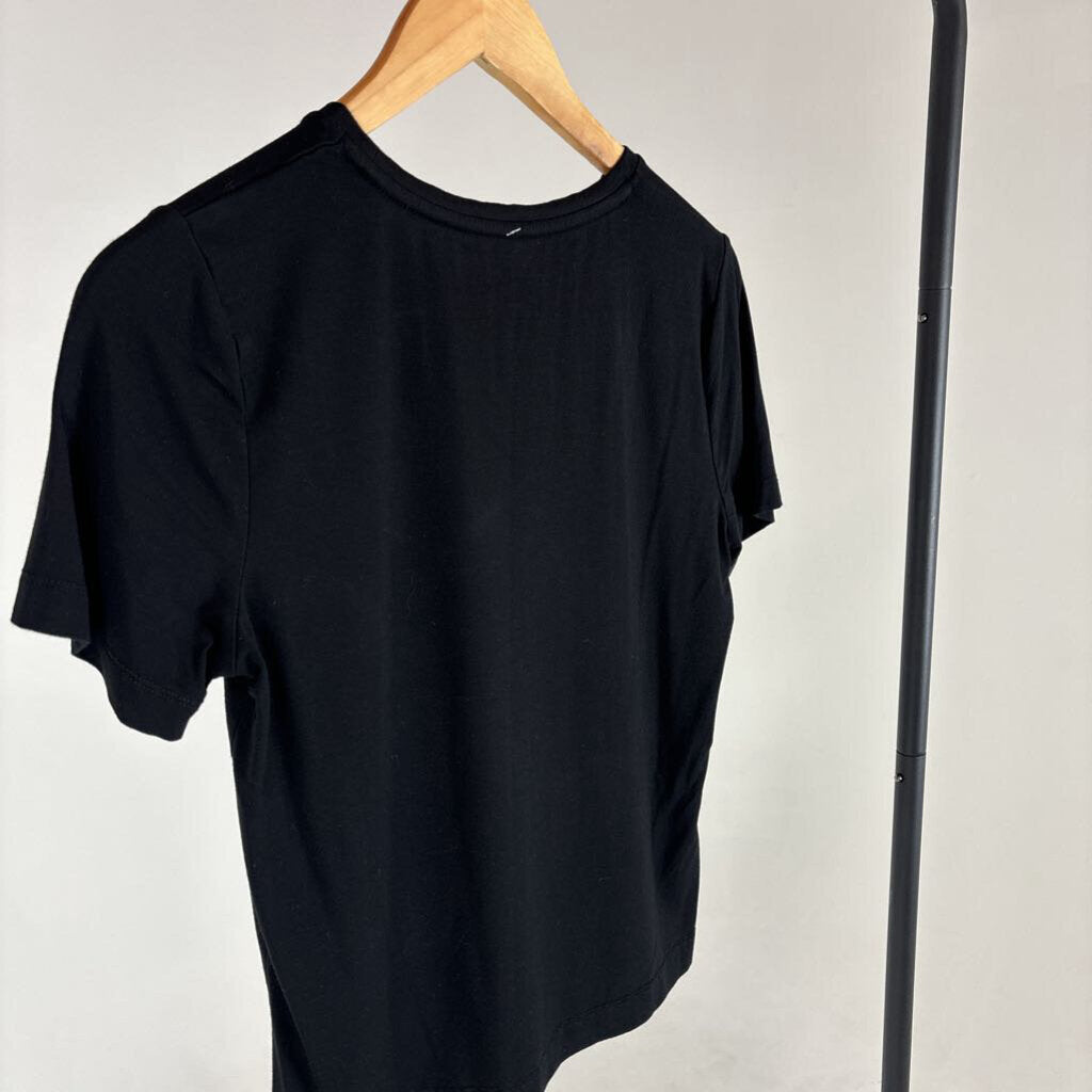 Basic Tee (XS)