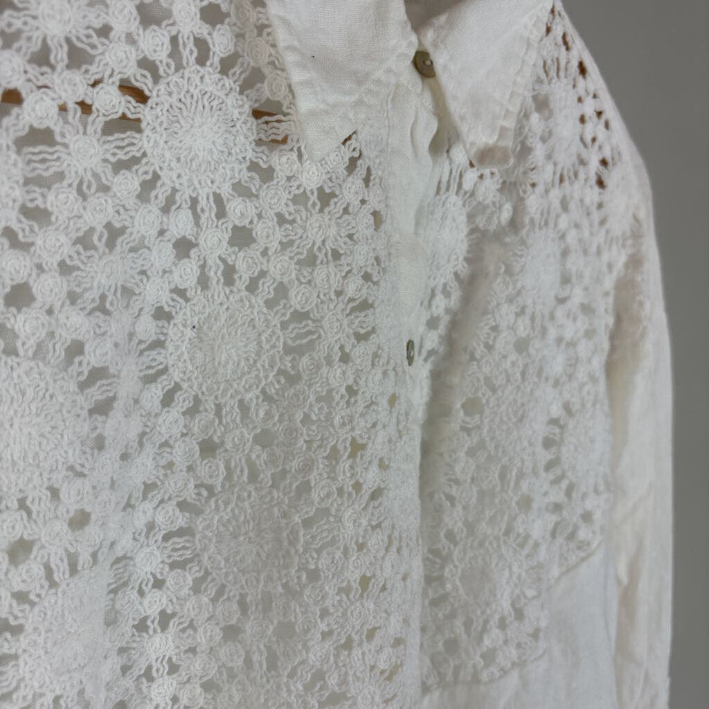 Crochet Detail Linen Button-up