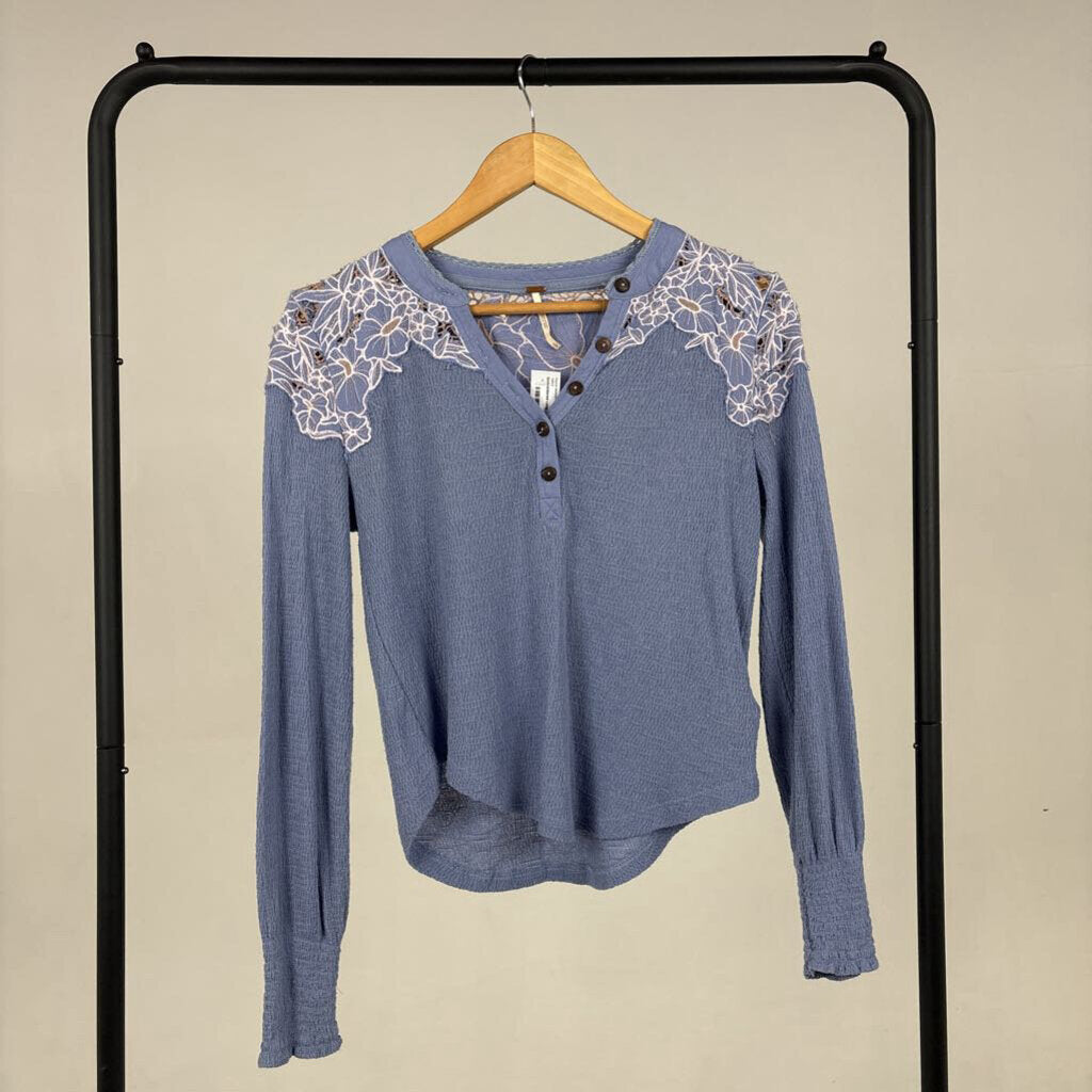 Embroidered Long Sleeve Shirt (S)