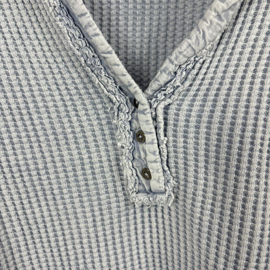 Ribbed Button-Up Longsleeve (M)