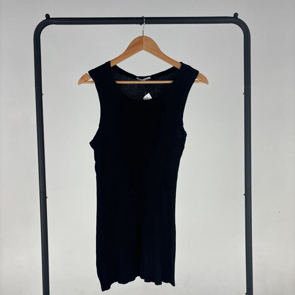 Ribbed Tank (4)