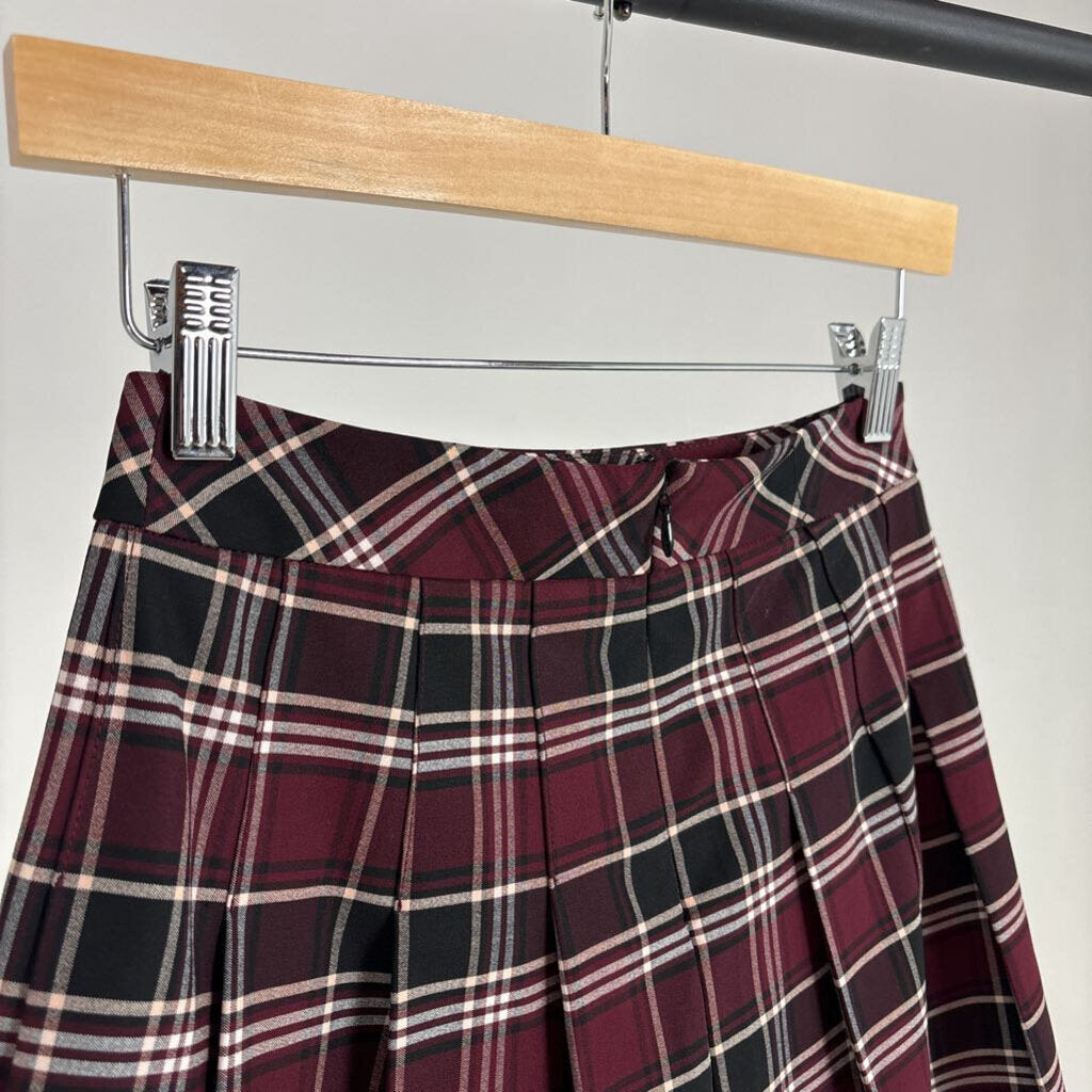 'Olive' Pleated Skirt (0)