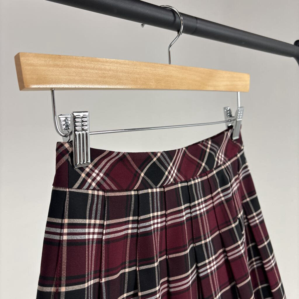 'Olive' Pleated Skirt (0)