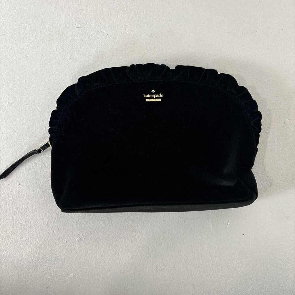 Velvet Zipper Clutch (OS)