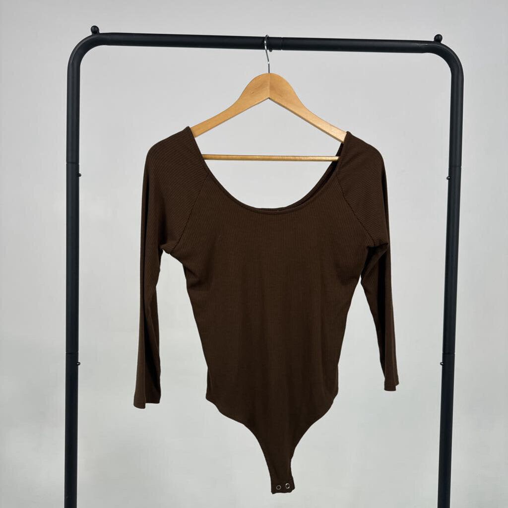 Long Sleeve Ribbed Bodysuit (M)