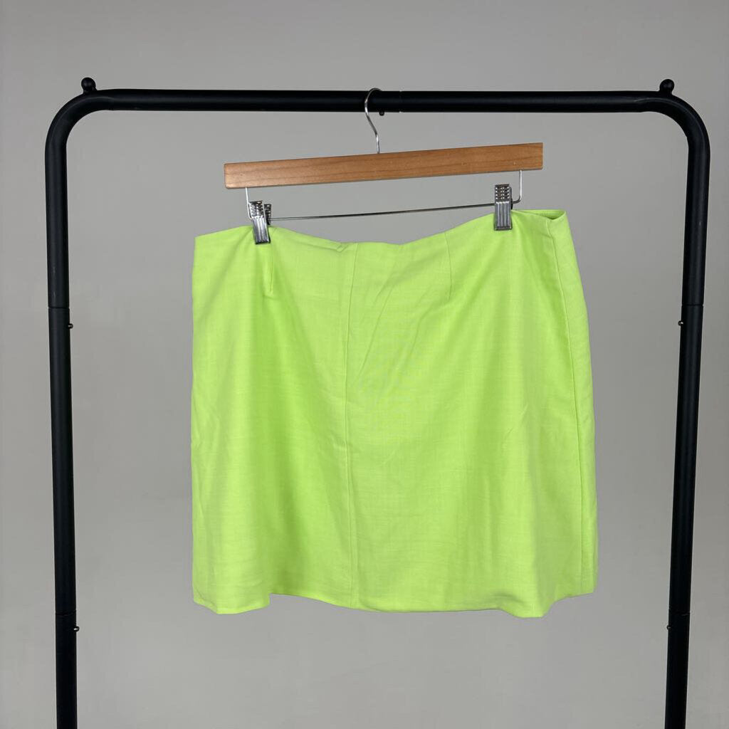 Asymmetric Mini Skirt (XL)