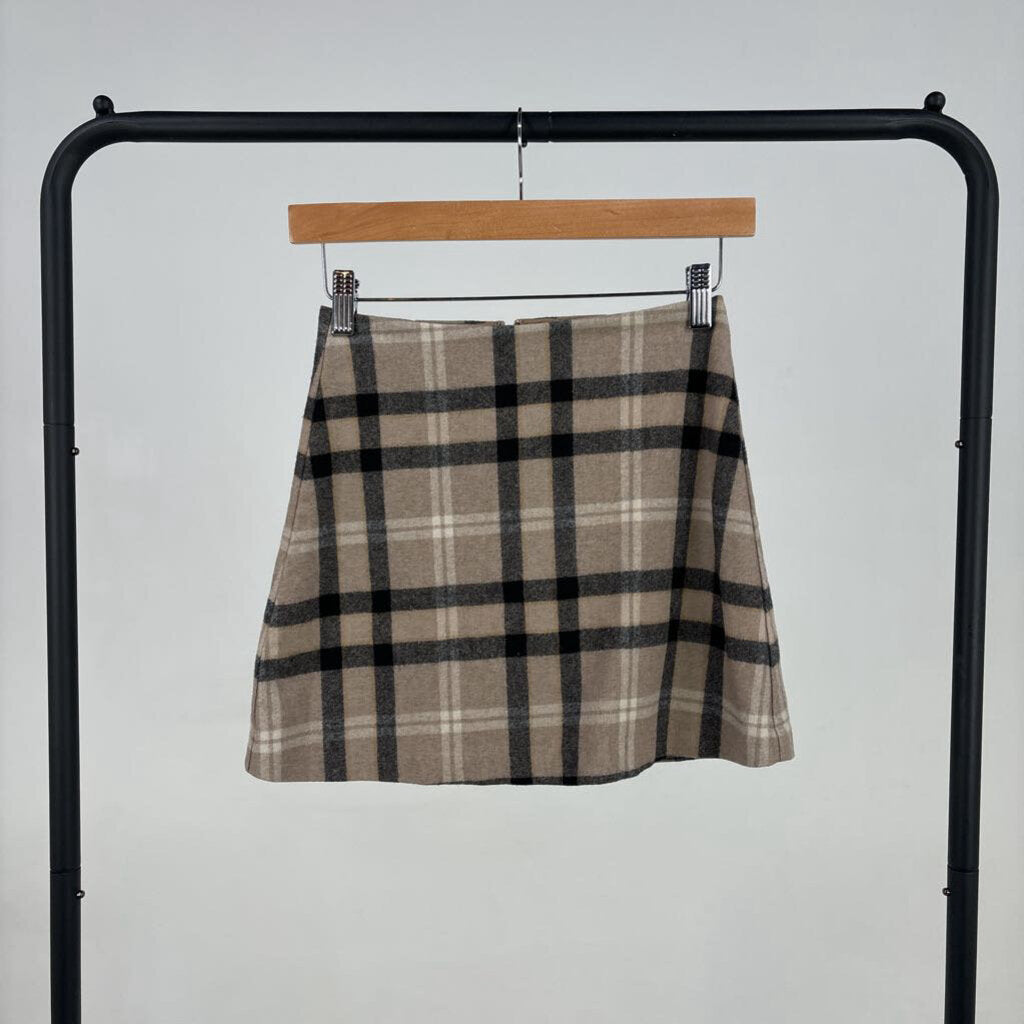 Plaid Mini Skirt (00)