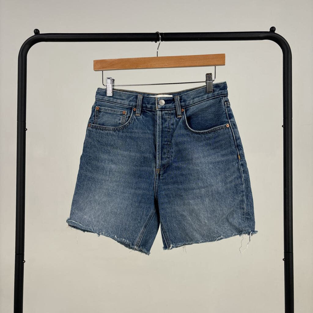 Joni Mid Length Short (26)