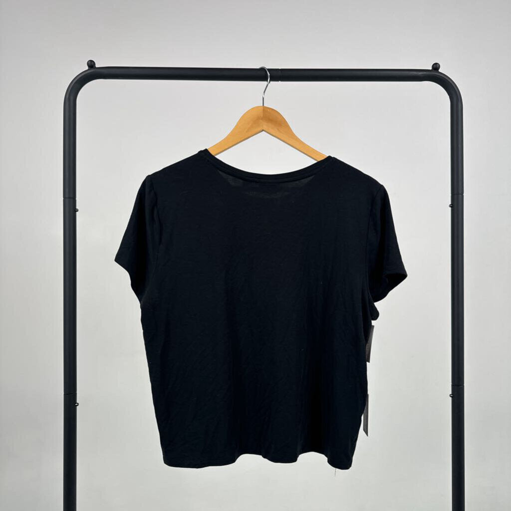 Basic Tee (XL)