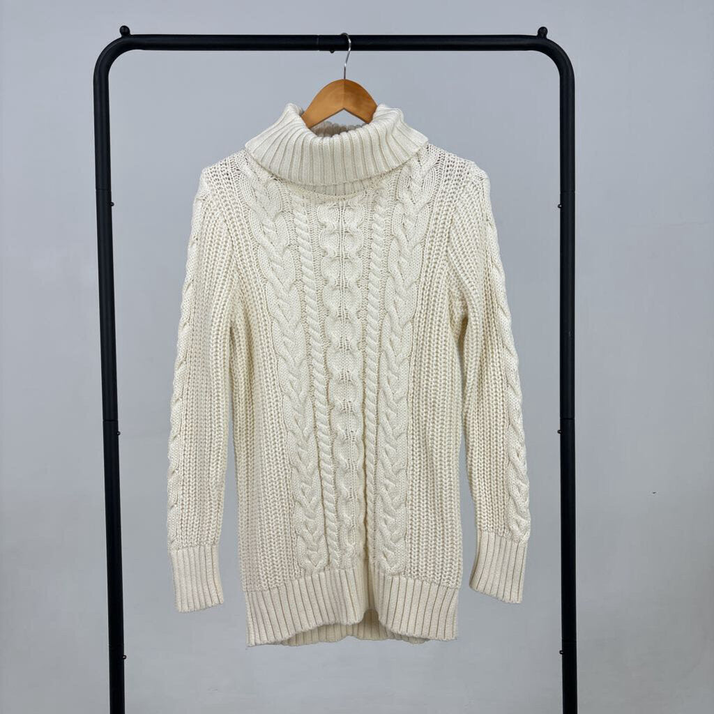 Cable Knit Turtlenec (M)