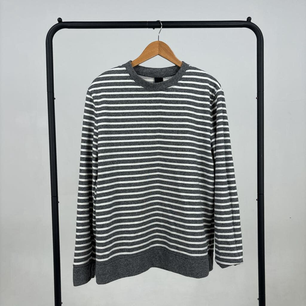 Striped Sweatshirt (L)