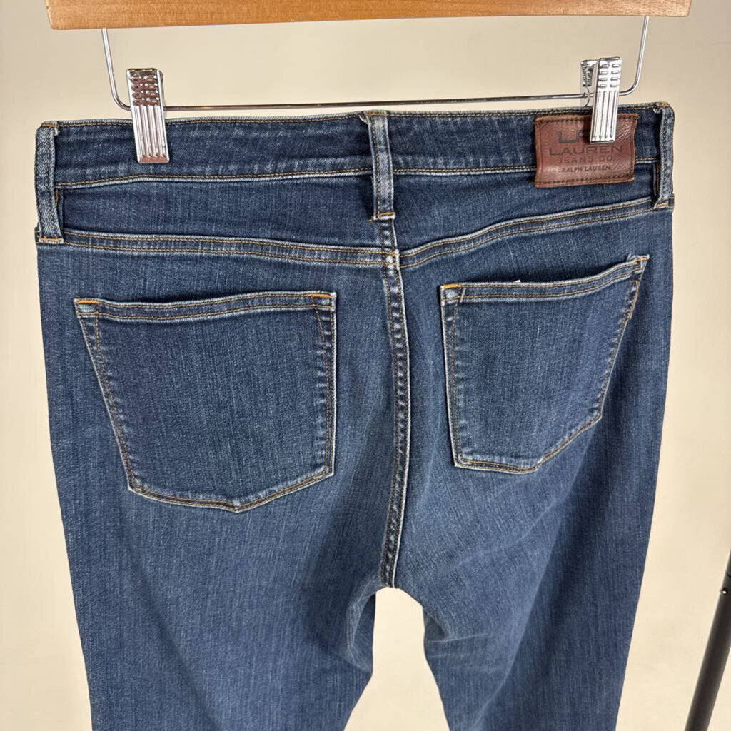 Straight Leg Jeans (8)