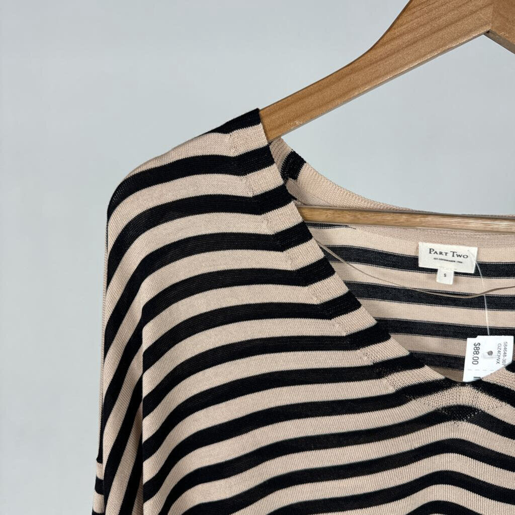 V Neck LS Stripe Top